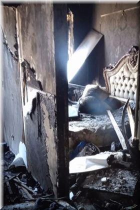 В огне сгорел дом и требуется его восстановить